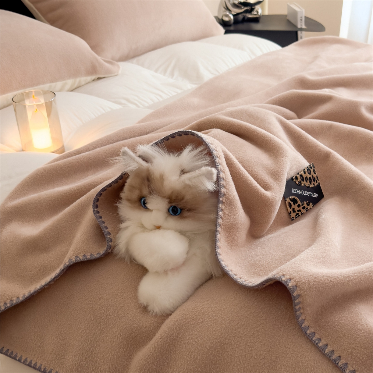 91家纺网 家纺一手货源 找家纺 丝幔家纺 2025新款A类羊棉绒原创设计毛毯系列 奶咖