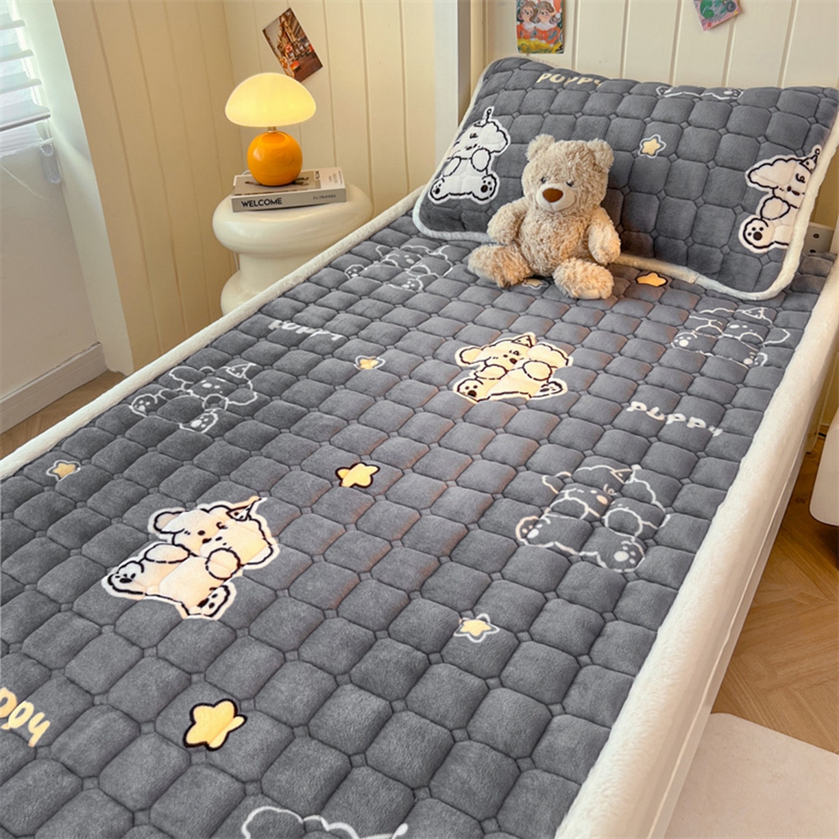 91家纺网 家纺一手货源 找家纺 喜居 2025新款印花牛奶绒夹棉床褥垫床垫子褥子 嘟嘟狗