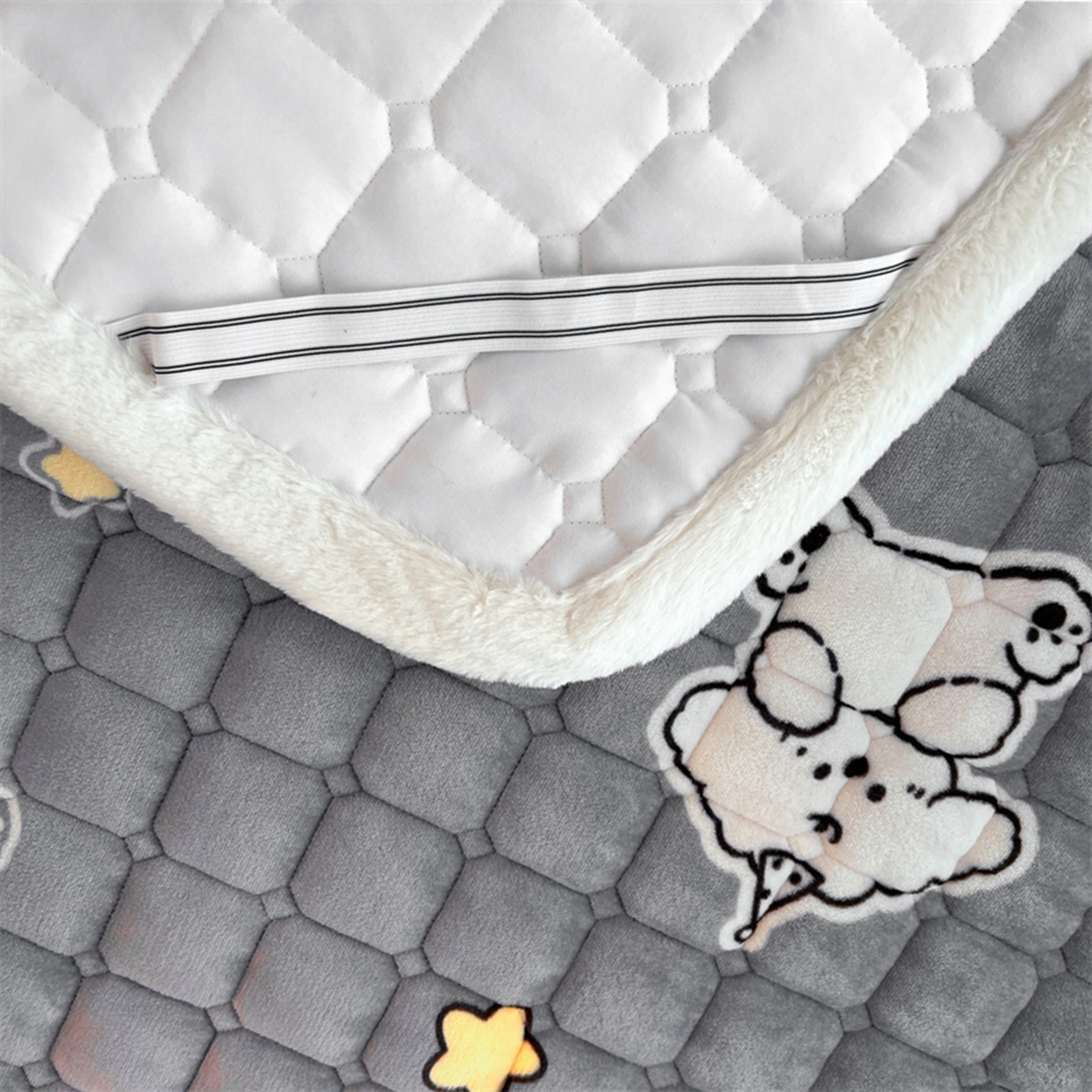 91家纺网 家纺一手货源 找家纺 喜居 2025新款印花牛奶绒夹棉床褥垫床垫子褥子 嘟嘟狗