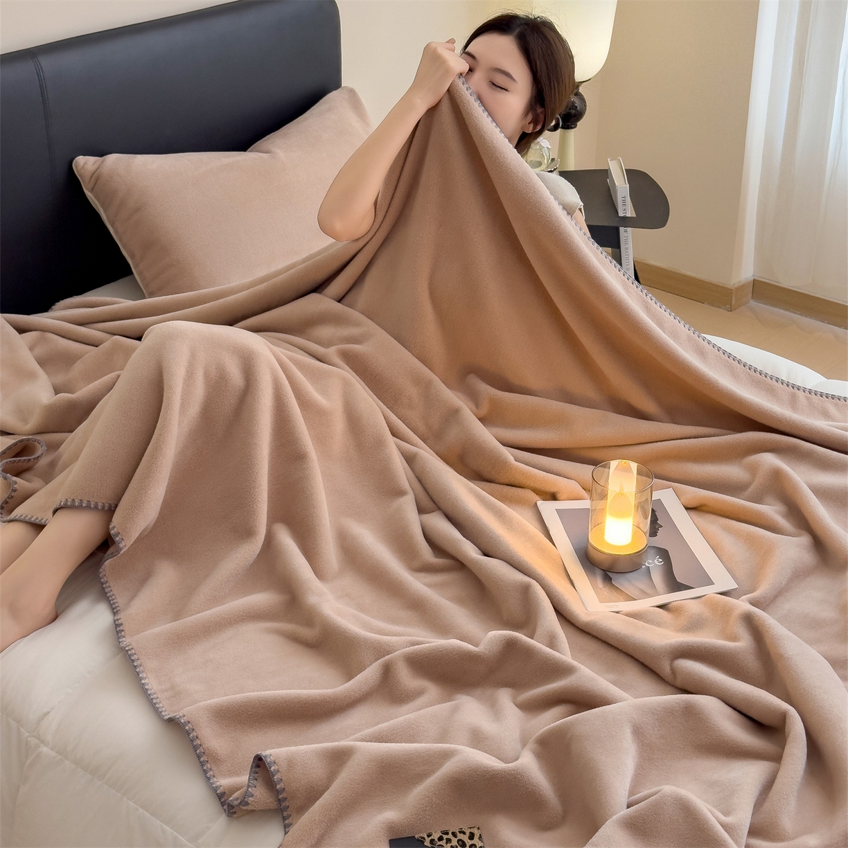 91家纺网 家纺一手货源 找家纺 丝幔家纺 2025新款A类羊棉绒原创设计毛毯系列 奶咖