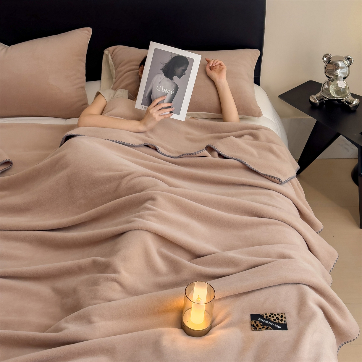 91家纺网 家纺一手货源 找家纺 丝幔家纺 2025新款A类羊棉绒原创设计毛毯系列 奶咖