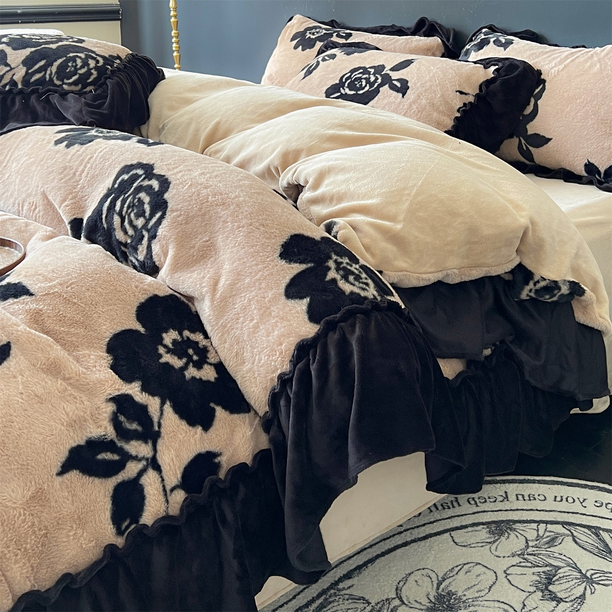 91家纺网 家纺一手货源 找家纺 （总）奥裕家纺 2025新款法式兔毛印花四件套