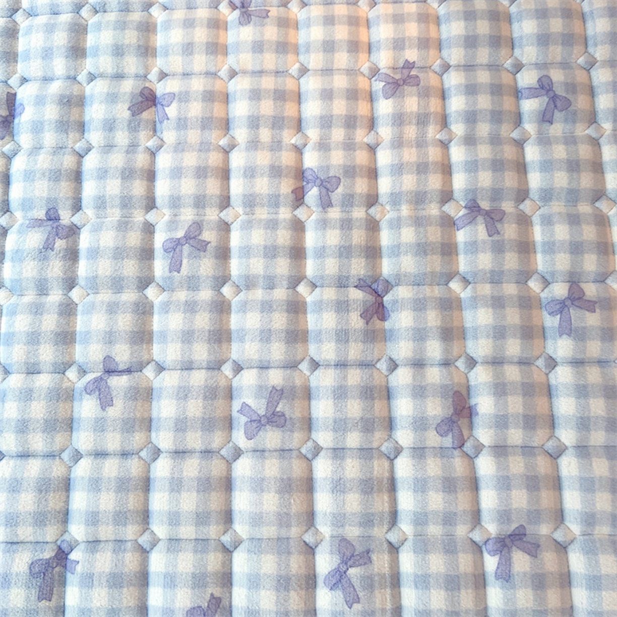 91家纺网 家纺一手货源 找家纺 喜居 2025新款印花牛奶绒夹棉床褥垫床垫子褥子 兰格浅浅