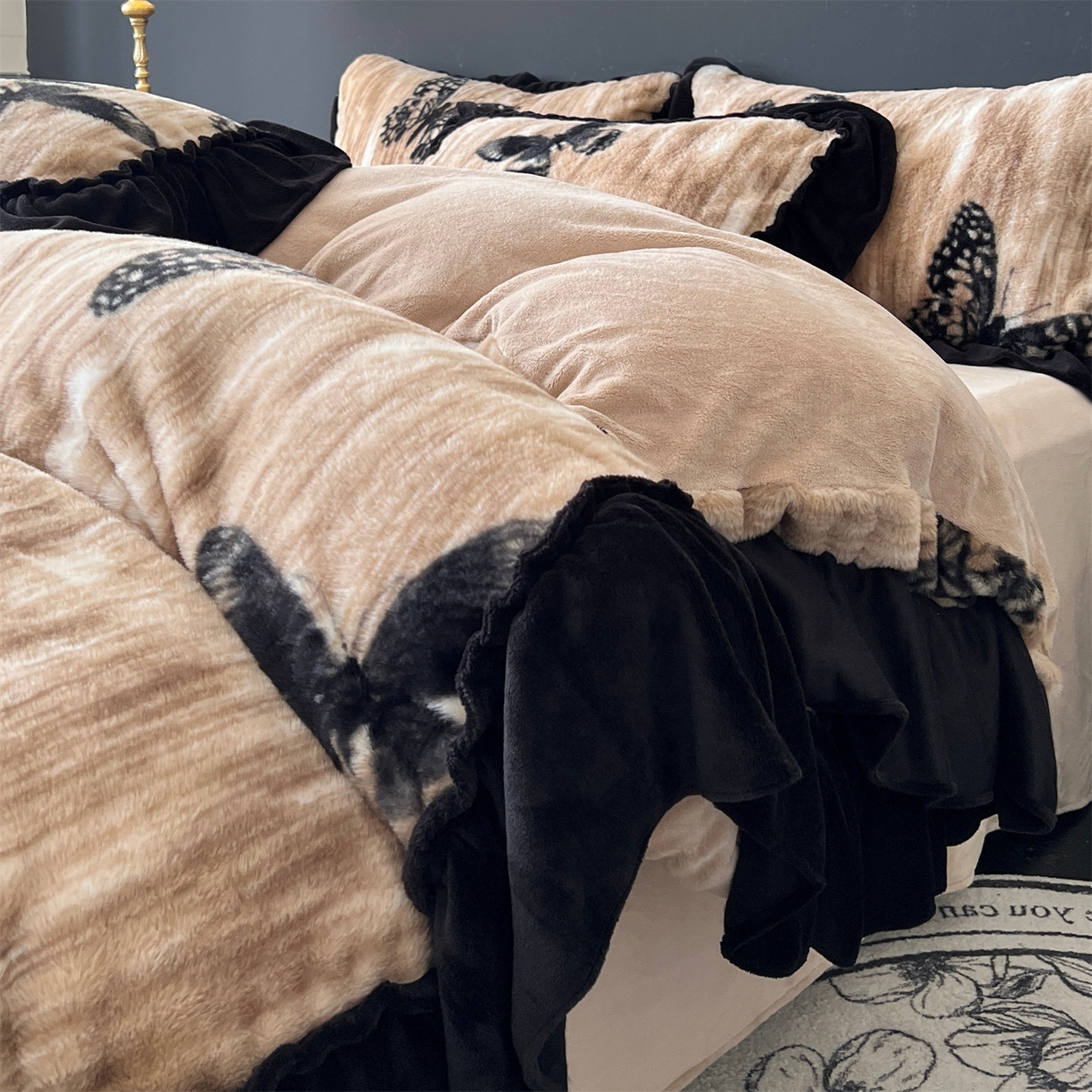 91家纺网 家纺一手货源 找家纺 （总）奥裕家纺 2025新款法式兔毛印花四件套