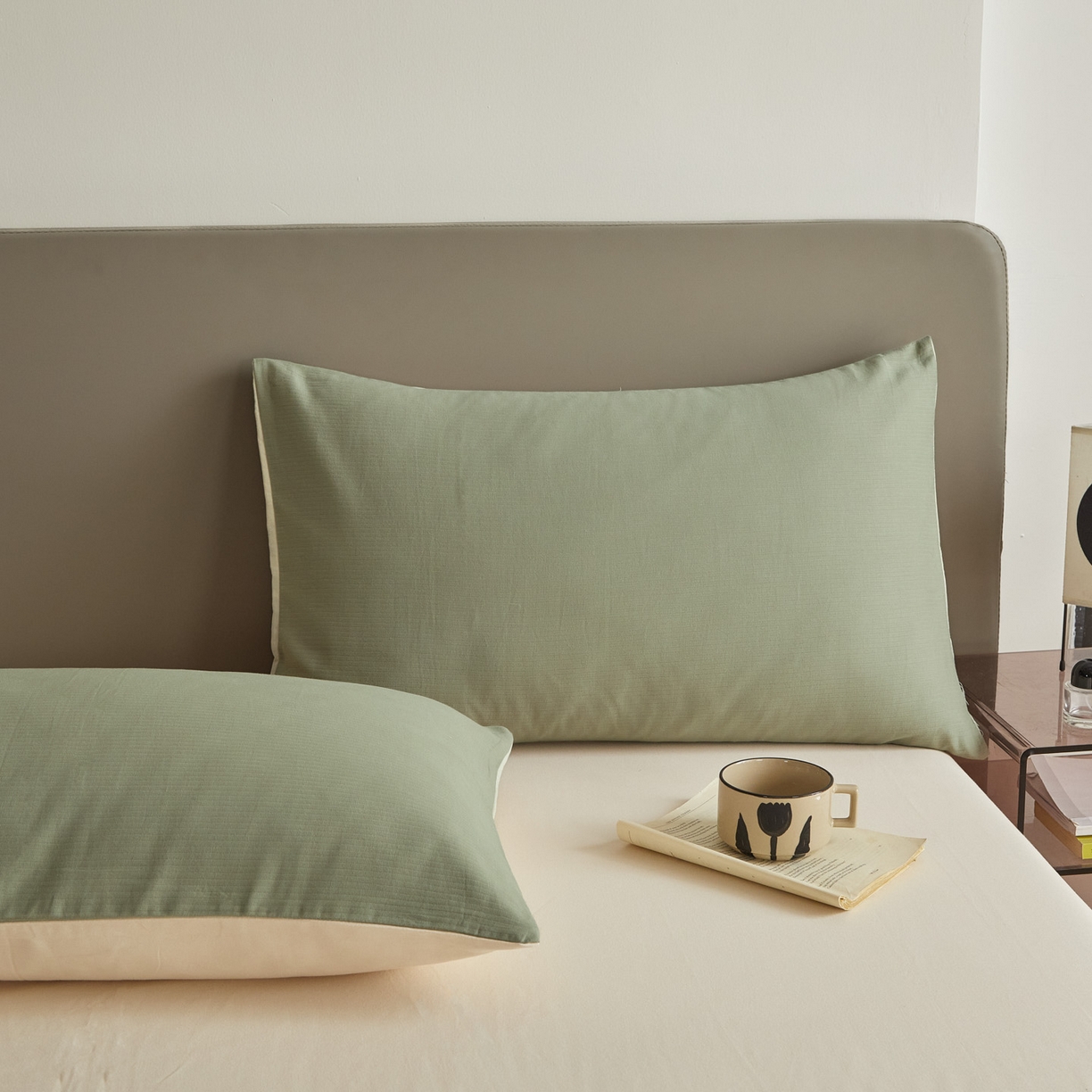 91家纺网 家纺一手货源 找家纺 慕尚家纺 2025新款100s全棉提花磨毛四件套 松露青+舒芙蕾白