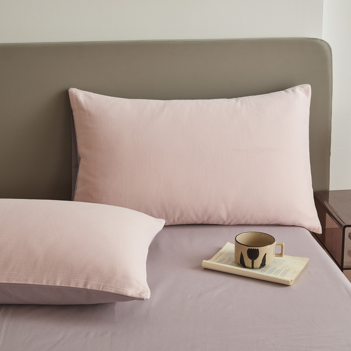 91家纺网 家纺一手货源 找家纺 慕尚家纺 2025新款100s全棉提花磨毛四件套 白桃烟粉+雪紫色