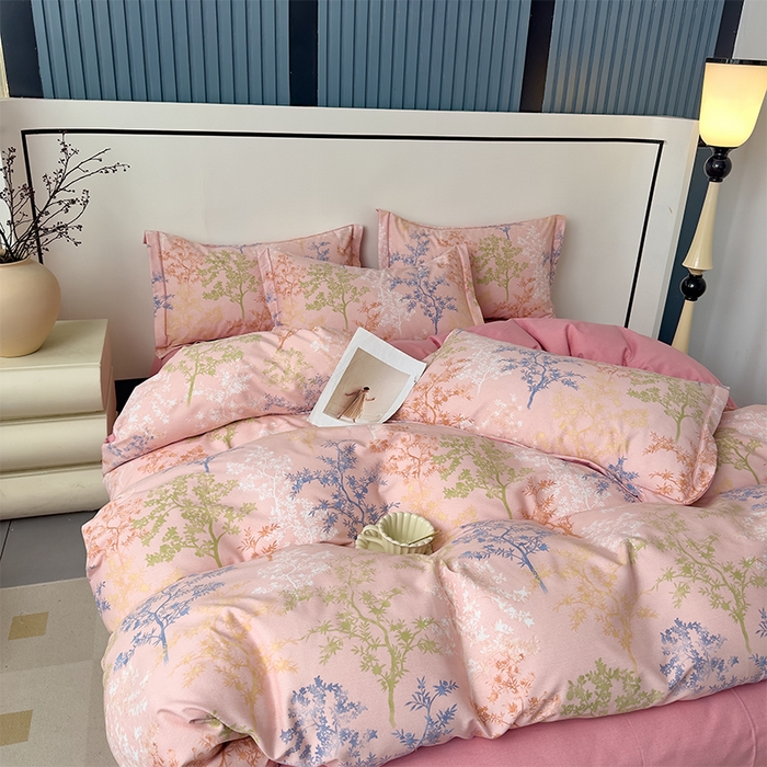 91家纺网 家纺一手货源 找家纺 优品阁 2024新款亲肤舒适全棉磨毛四件套学生三件套系列 暗木幽香-粉