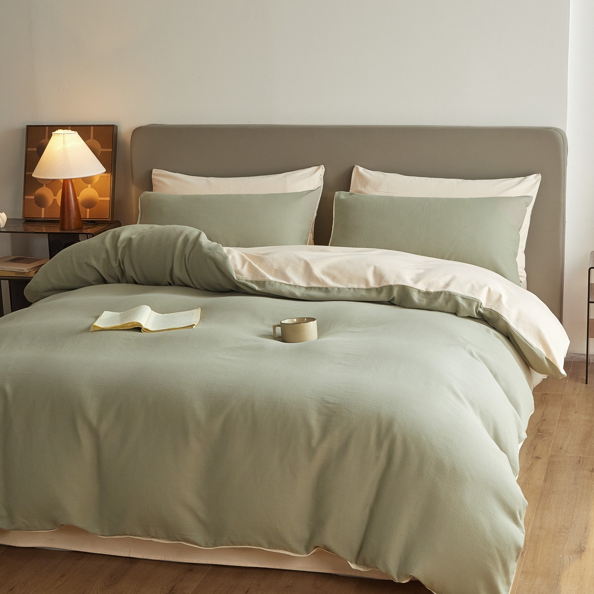 91家纺网 家纺一手货源 找家纺 慕尚家纺 2025新款100s全棉提花磨毛四件套 松露青+舒芙蕾白