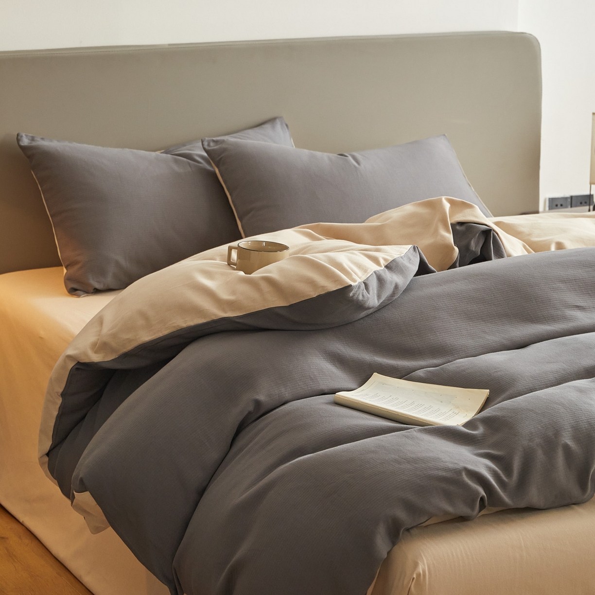 91家纺网 家纺一手货源 找家纺 慕尚家纺 2025新款100s全棉提花磨毛四件套 香灰+夕照白