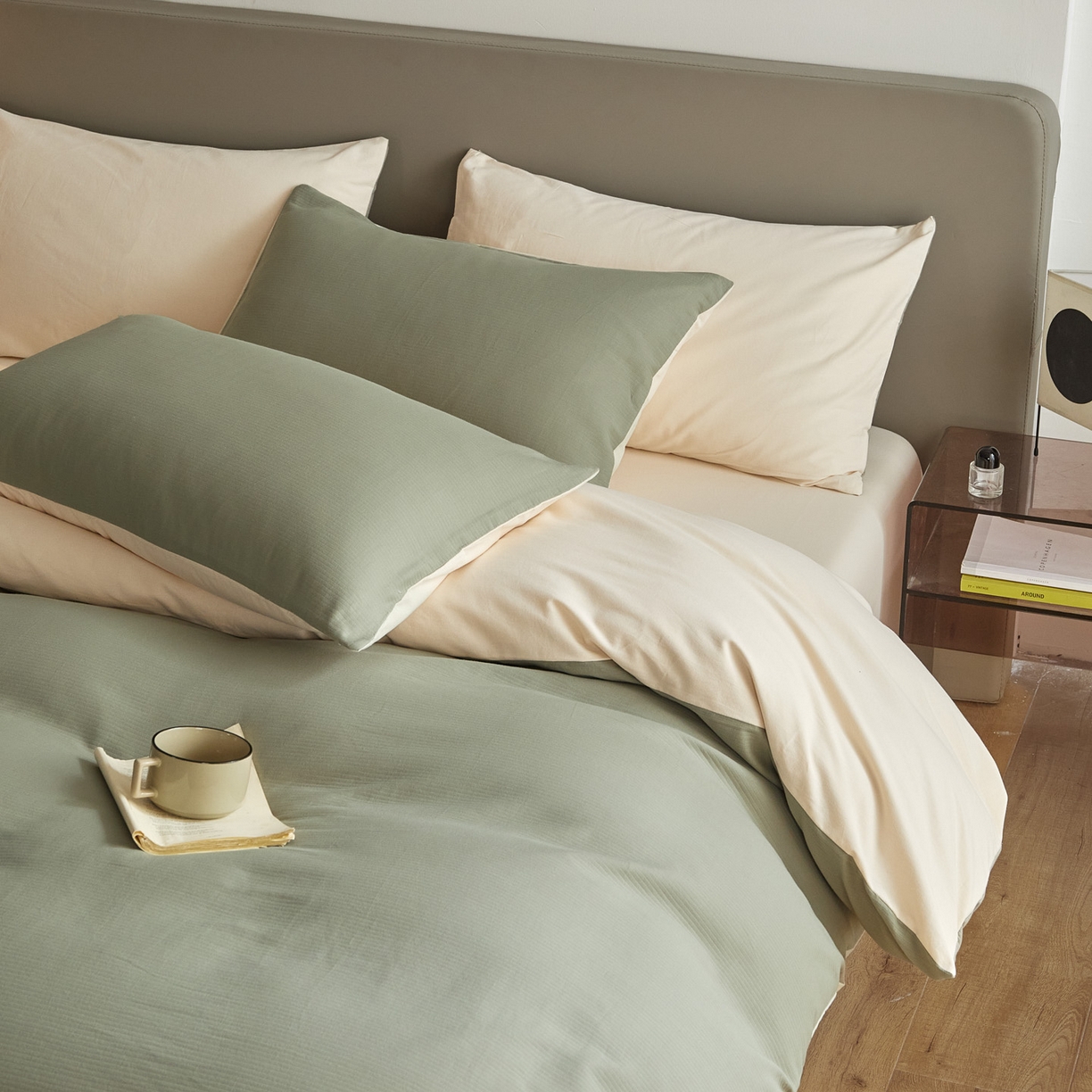 91家纺网 家纺一手货源 找家纺 慕尚家纺 2025新款100s全棉提花磨毛四件套 松露青+舒芙蕾白