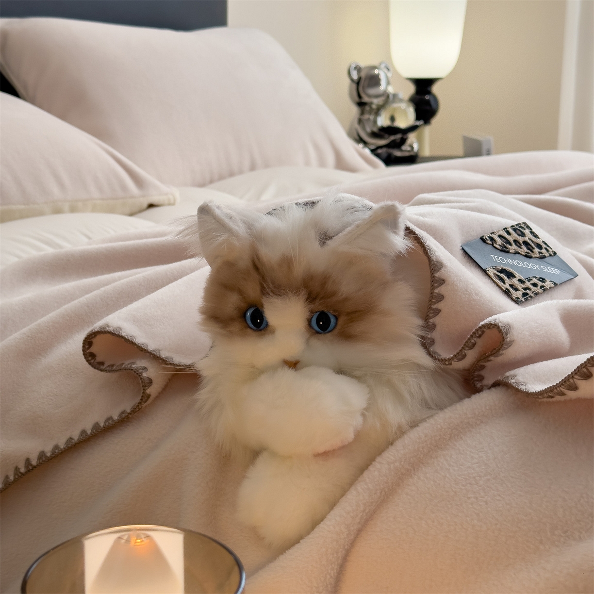 91家纺网 家纺一手货源 找家纺 丝幔家纺 2025新款A类羊棉绒原创设计毛毯系列 奶昔白