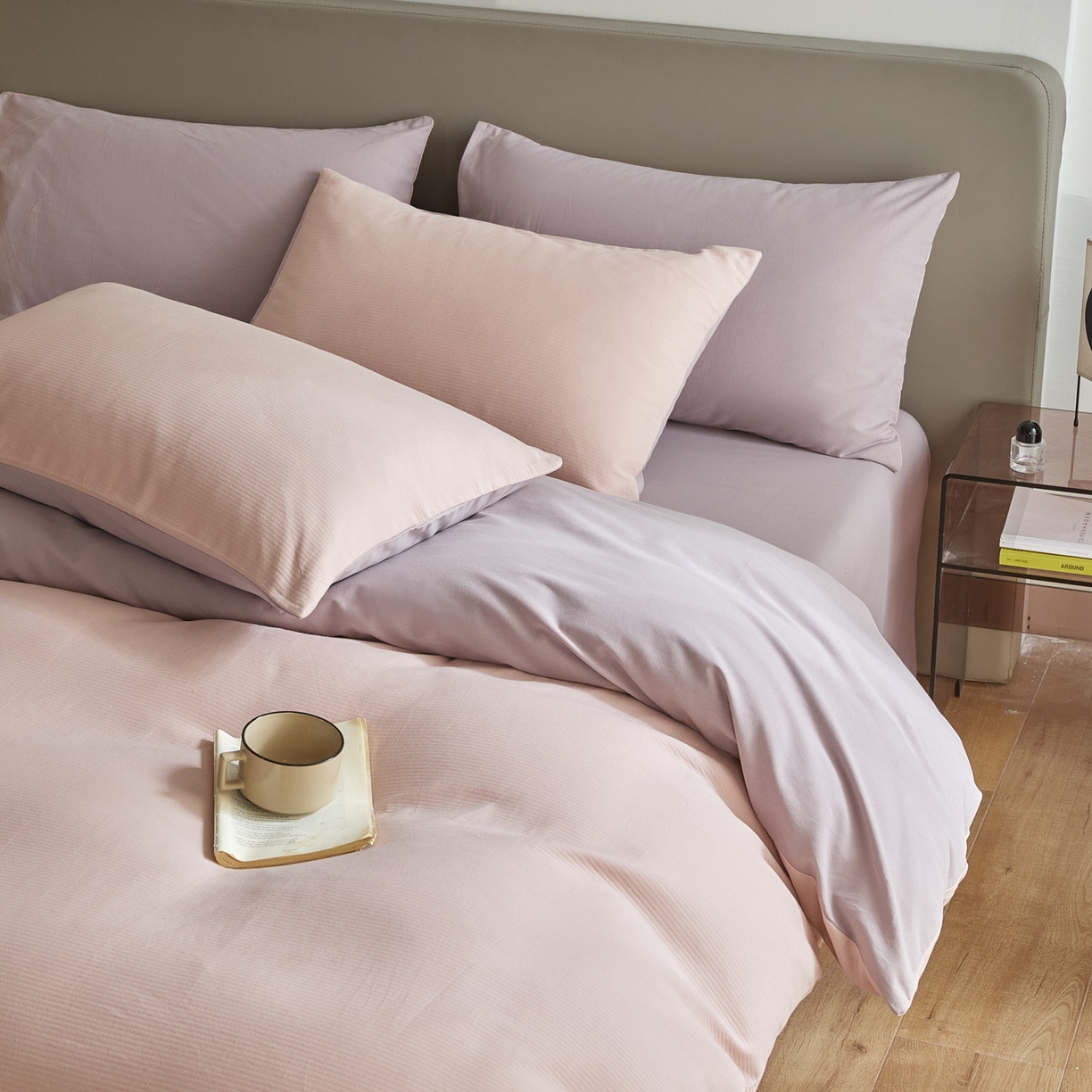 91家纺网 家纺一手货源 找家纺 慕尚家纺 2025新款100s全棉提花磨毛四件套 白桃烟粉+雪紫色