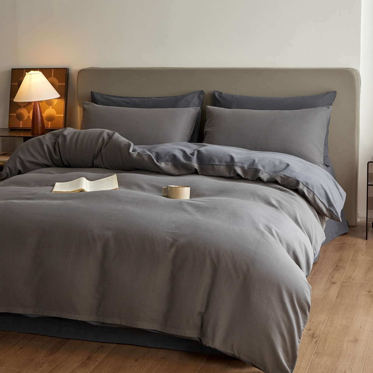 91家纺网 家纺一手货源 找家纺 慕尚家纺 2025新款100s全棉提花磨毛四件套 香灰+深灰色