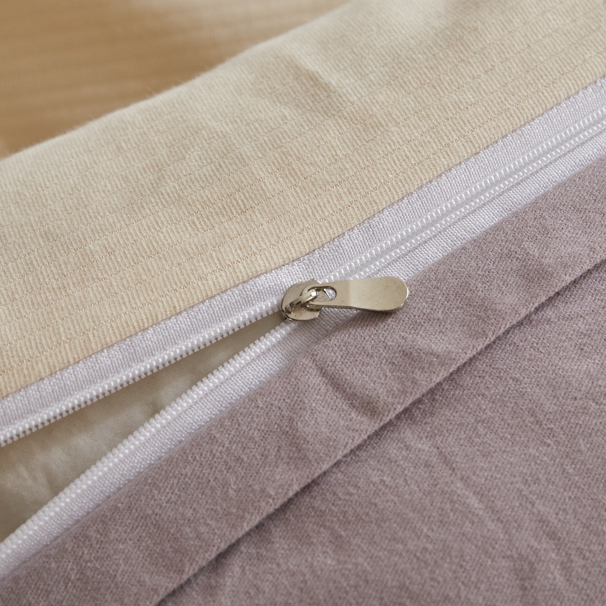 91家纺网 家纺一手货源 找家纺 慕尚家纺 2025新款100s全棉提花磨毛四件套 落日夕照+雪紫色