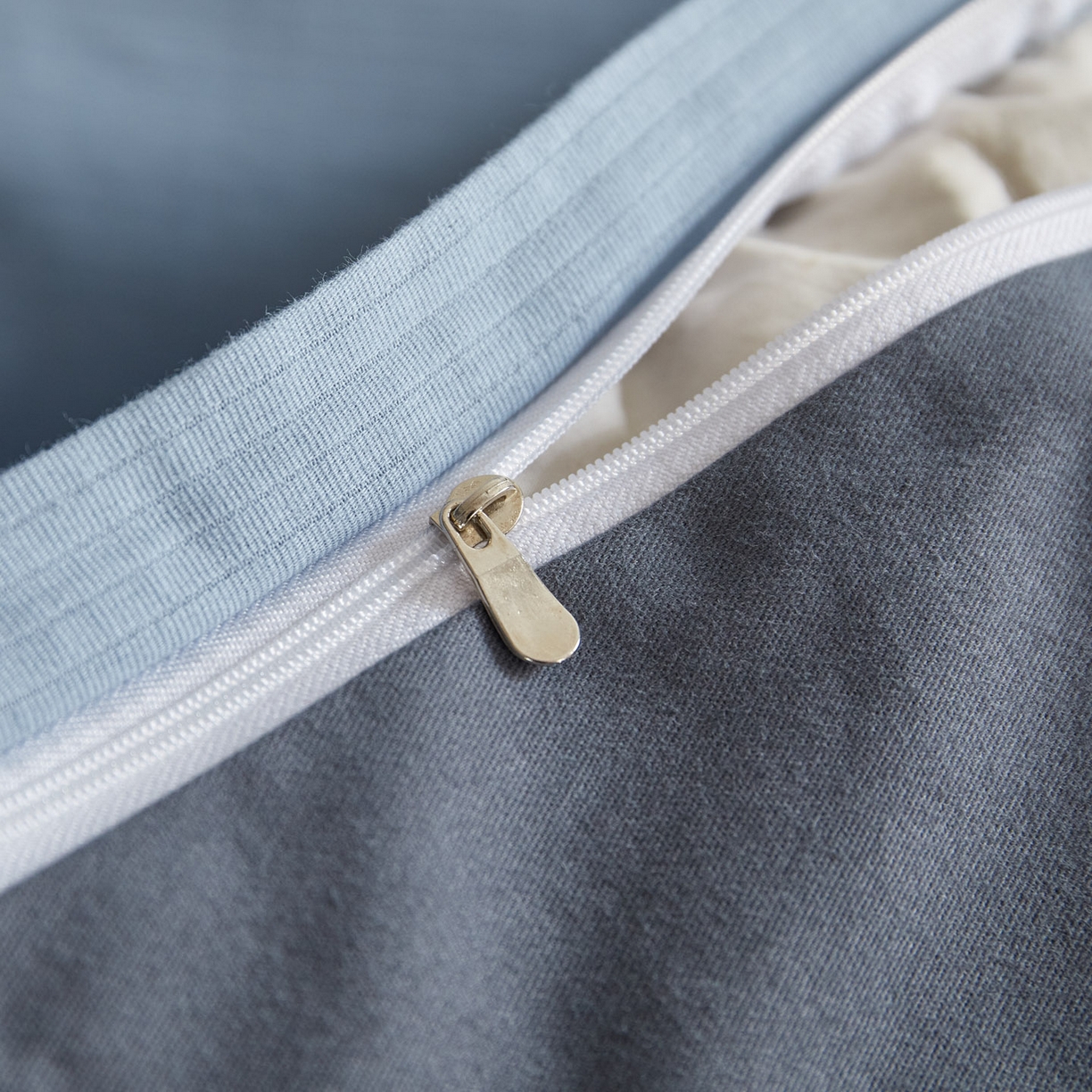 91家纺网 家纺一手货源 找家纺 慕尚家纺 2025新款100s全棉提花磨毛四件套 亚蓝+朵蓝色