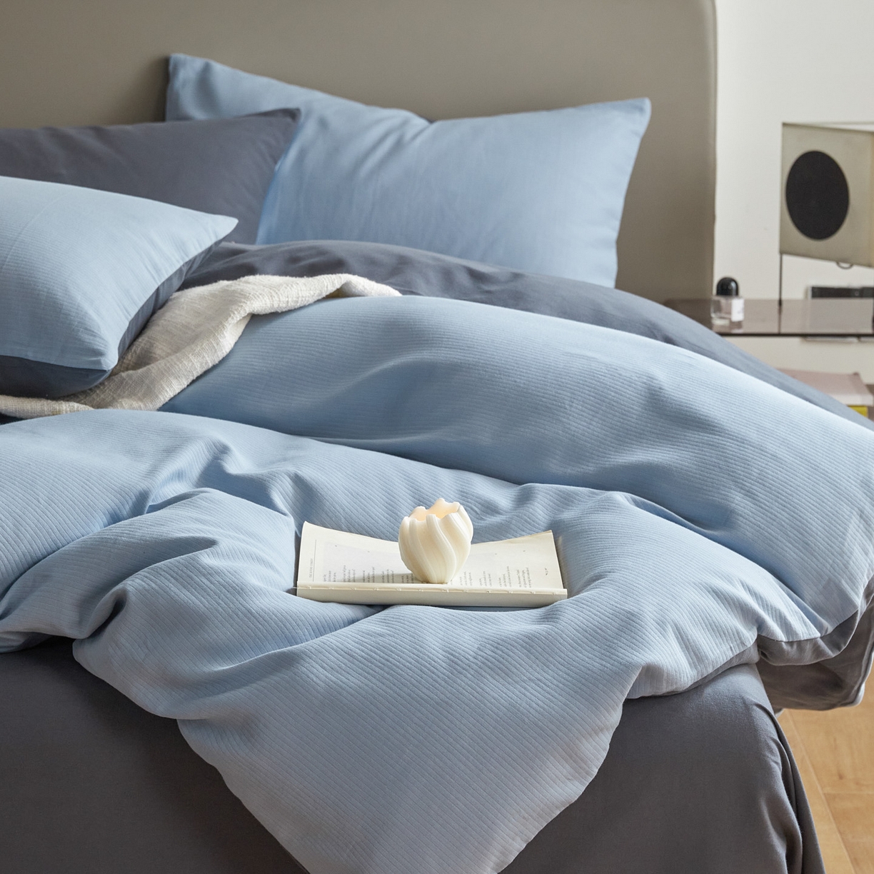 91家纺网 家纺一手货源 找家纺 慕尚家纺 2025新款100s全棉提花磨毛四件套 亚蓝+朵蓝色