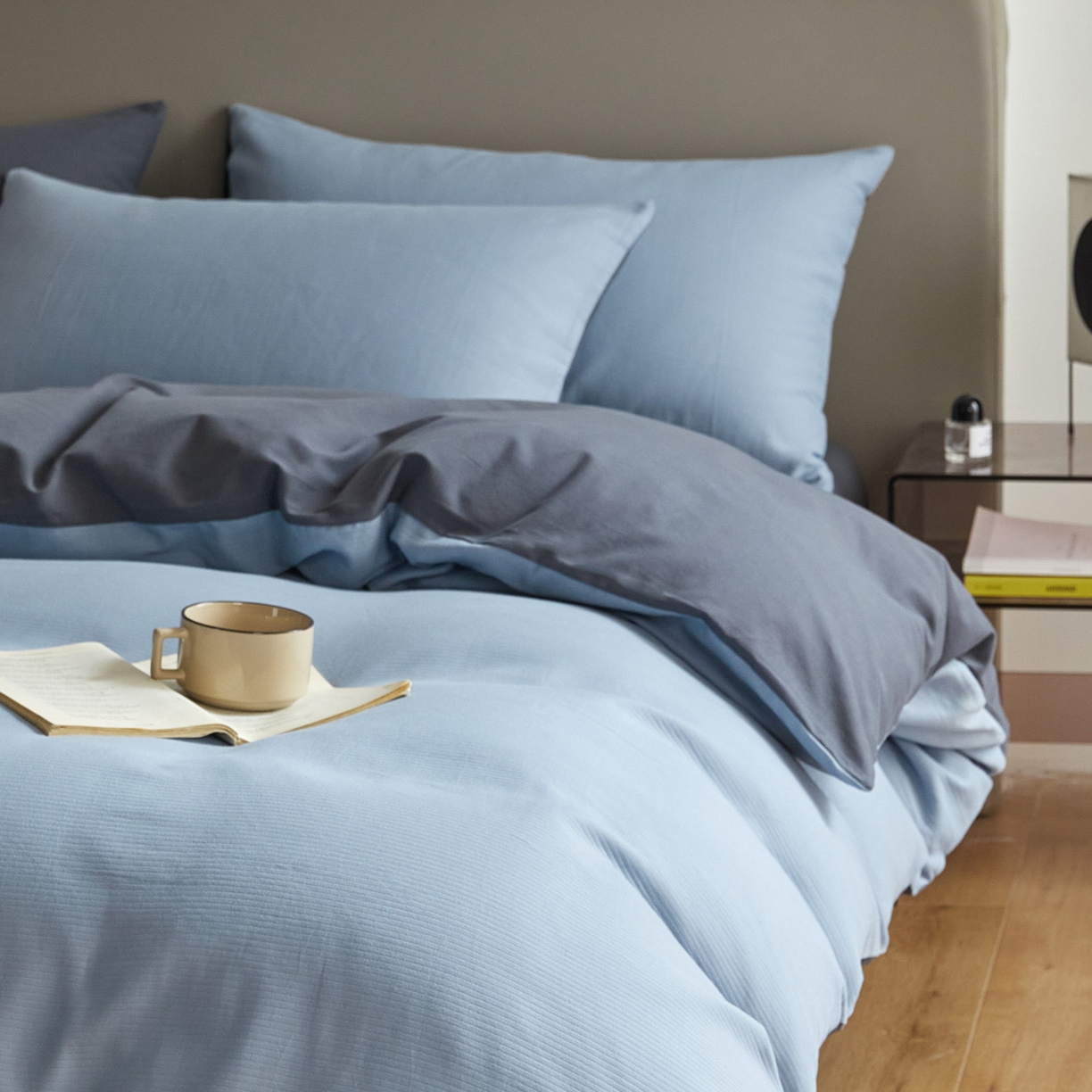 91家纺网 家纺一手货源 找家纺 慕尚家纺 2025新款100s全棉提花磨毛四件套 亚蓝+朵蓝色