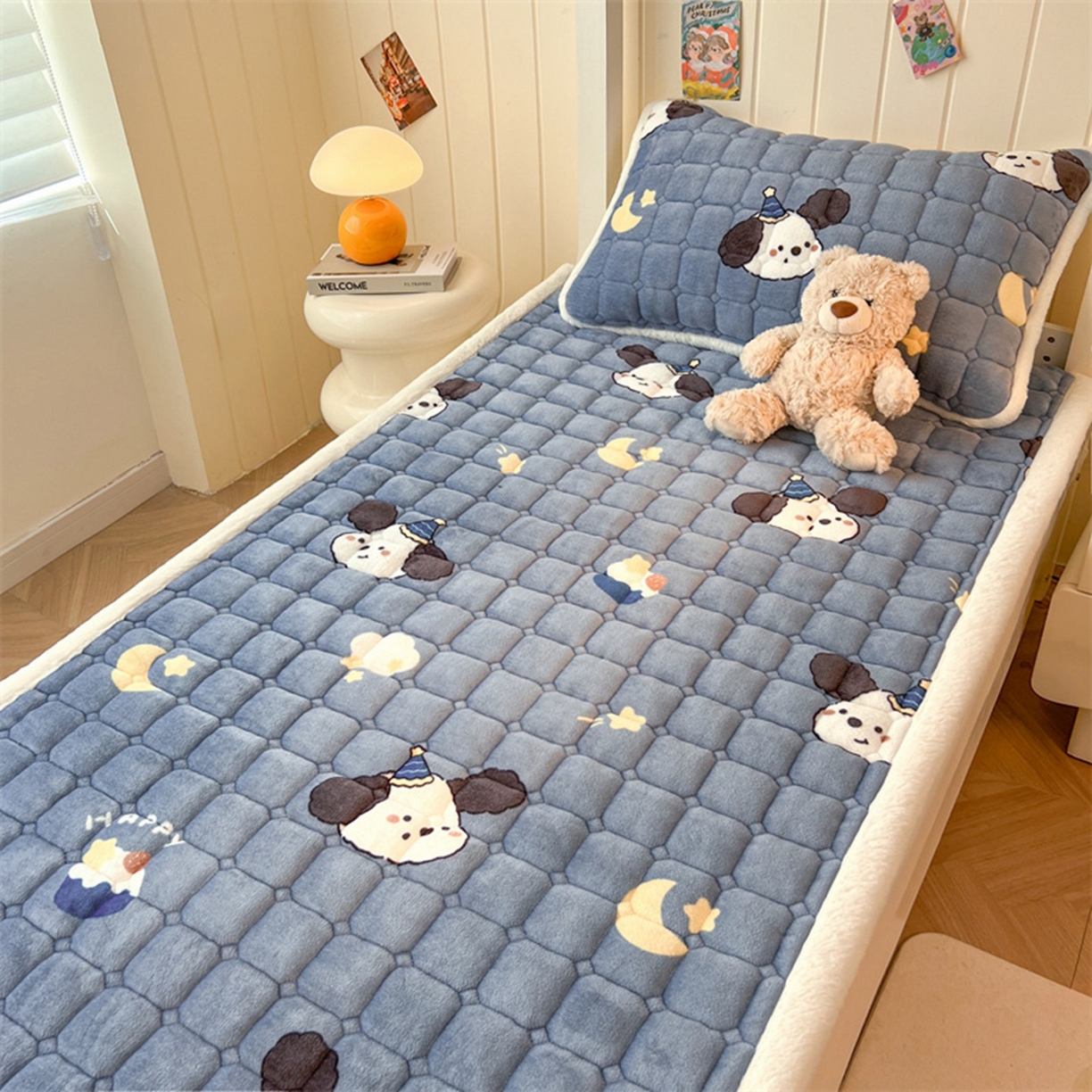 91家纺网 家纺一手货源 找家纺 喜居 2025新款印花牛奶绒夹棉床褥垫床垫子褥子 萌宠星空