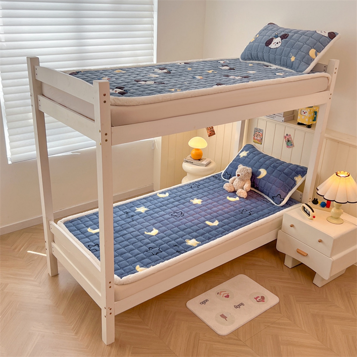 91家纺网 家纺一手货源 找家纺 喜居 2025新款印花牛奶绒夹棉床褥垫床垫子褥子 萌宠星空