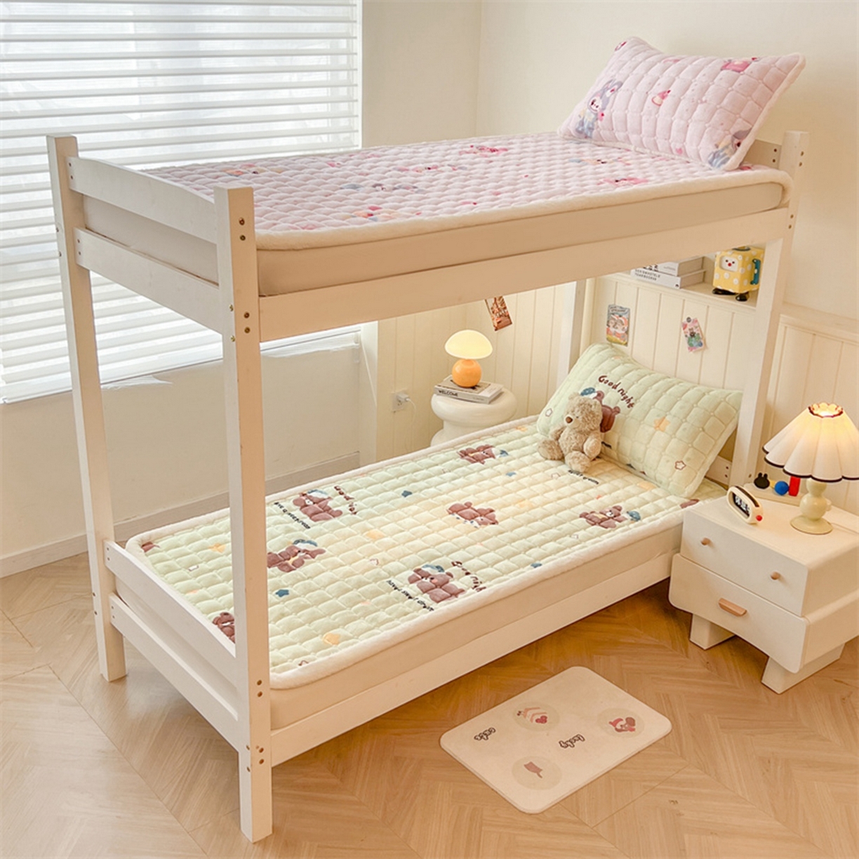 91家纺网 家纺一手货源 找家纺 喜居 2025新款印花牛奶绒夹棉床褥垫床垫子褥子 梦幻bubu