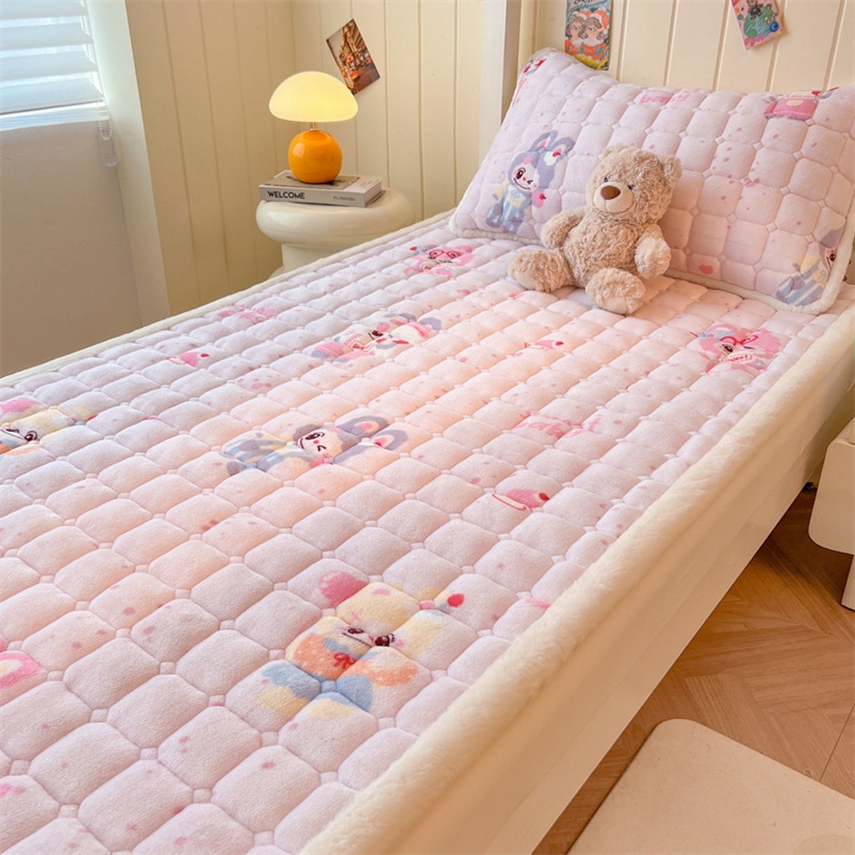 91家纺网 家纺一手货源 找家纺 喜居 2025新款印花牛奶绒夹棉床褥垫床垫子褥子 梦幻bubu