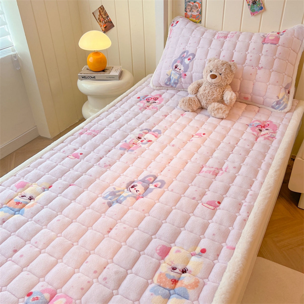 91家纺网 家纺一手货源 找家纺 喜居 2025新款印花牛奶绒夹棉床褥垫床垫子褥子 梦幻bubu