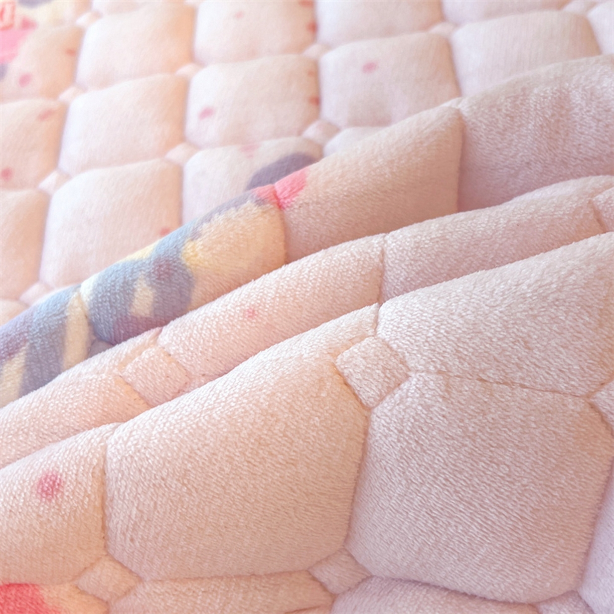 91家纺网 家纺一手货源 找家纺 喜居 2025新款印花牛奶绒夹棉床褥垫床垫子褥子 梦幻bubu