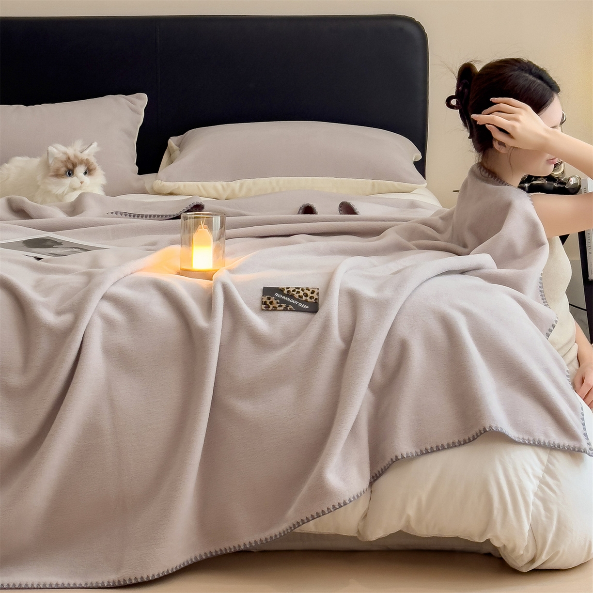 91家纺网 家纺一手货源 找家纺 丝幔家纺 2025新款A类羊棉绒原创设计毛毯系列 浅灰