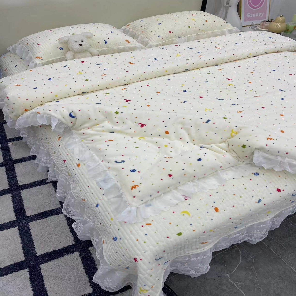 91家纺网 家纺一手货源 找家纺 （总）禧瑞谷 2025新款冬季牛奶绒双层蕾丝花边床盖三件套床盖四件套