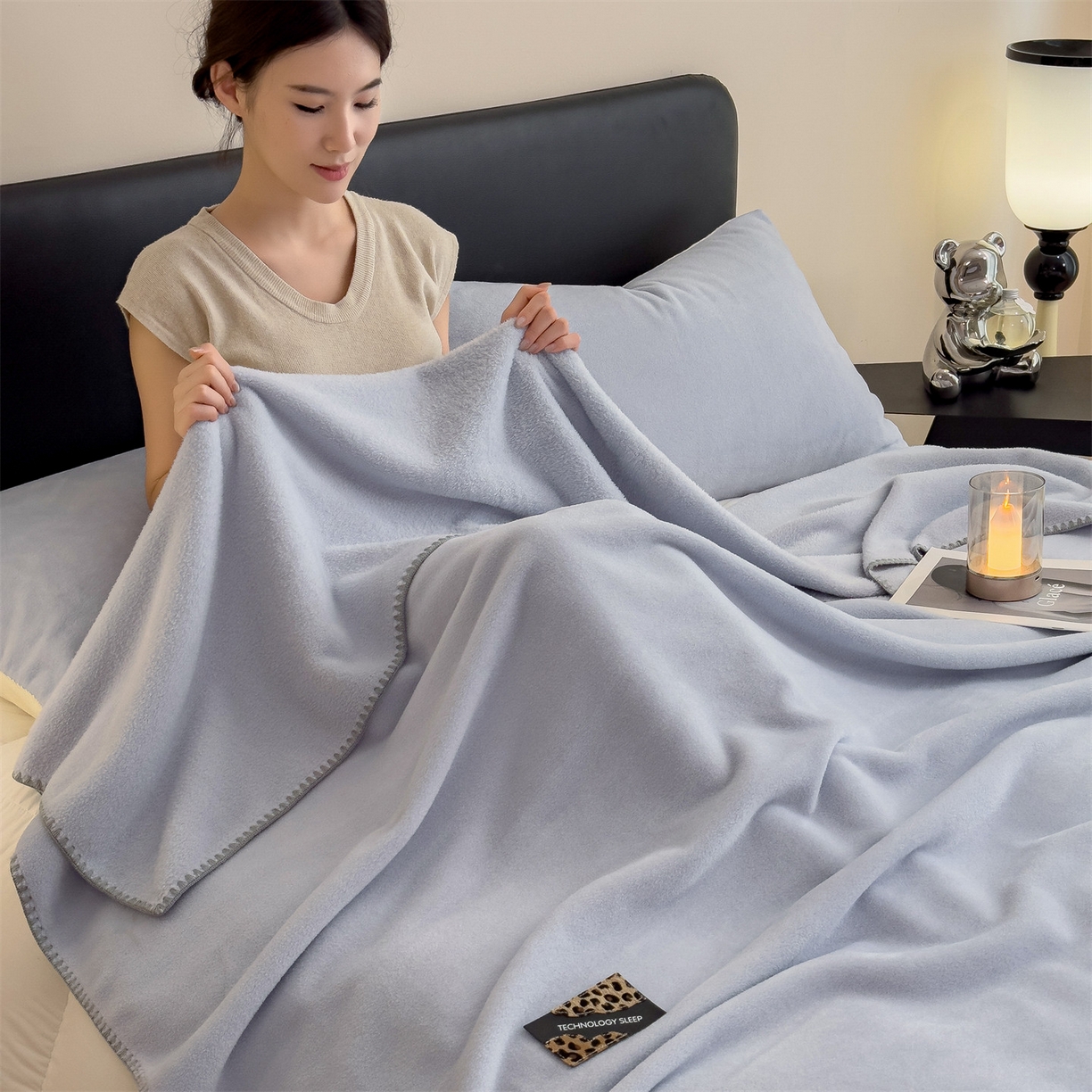 91家纺网 家纺一手货源 找家纺 丝幔家纺 2025新款A类羊棉绒原创设计毛毯系列 天蓝