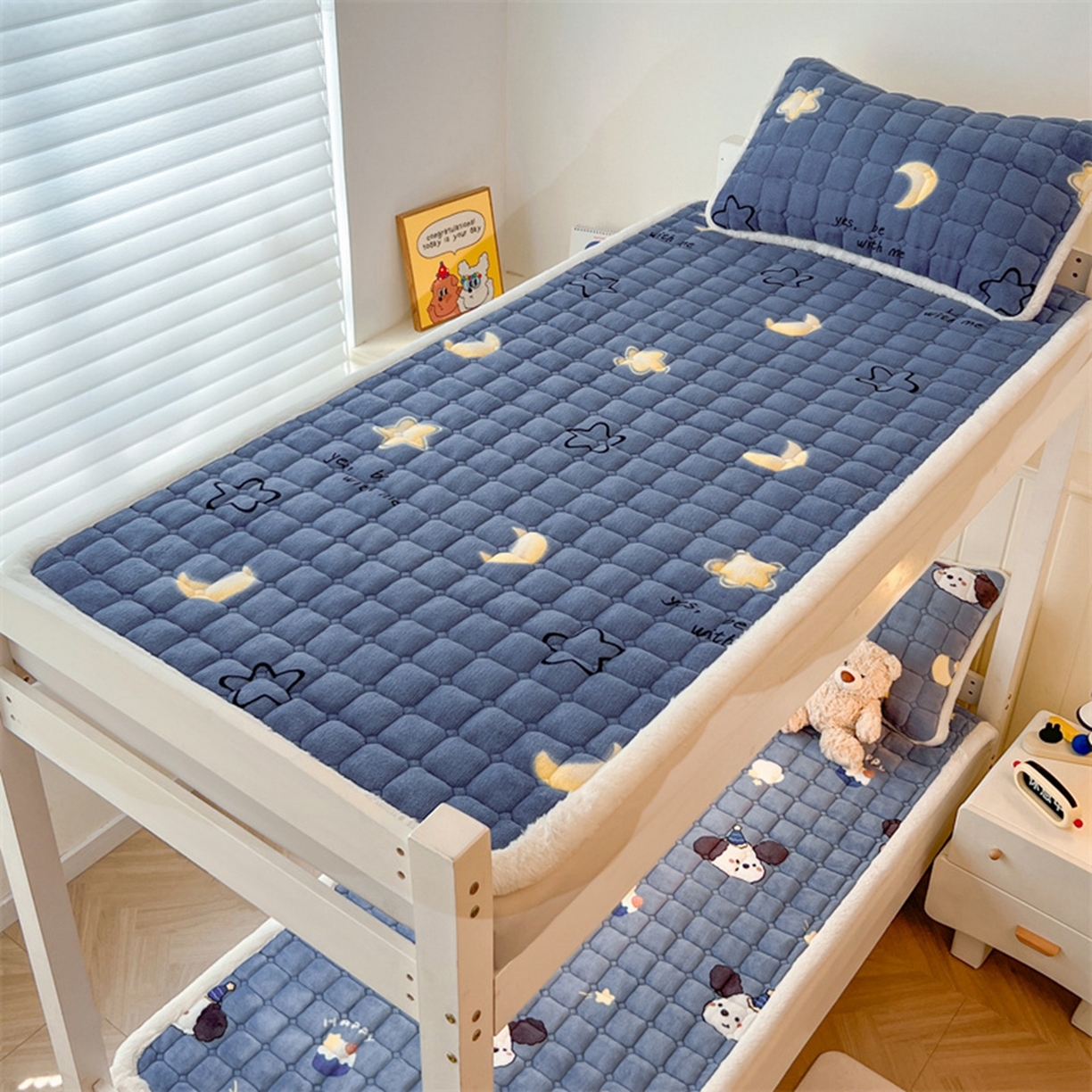 91家纺网 家纺一手货源 找家纺 喜居 2025新款印花牛奶绒夹棉床褥垫床垫子褥子 星月