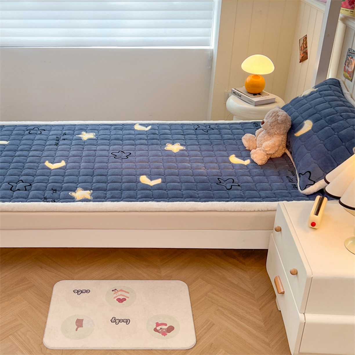 91家纺网 家纺一手货源 找家纺 喜居 2025新款印花牛奶绒夹棉床褥垫床垫子褥子 星月