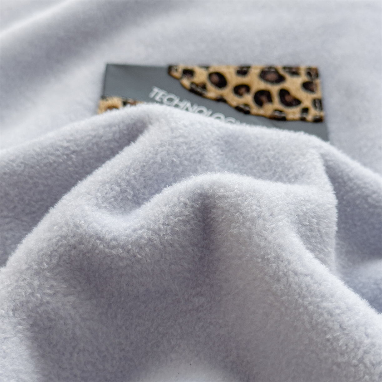 91家纺网 家纺一手货源 找家纺 丝幔家纺 2025新款A类羊棉绒原创设计毛毯系列 天蓝