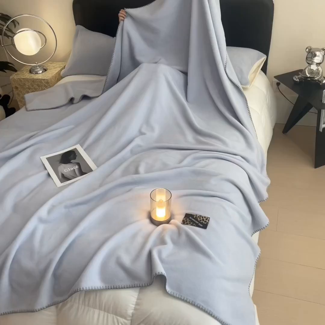 91家纺网 家纺一手货源 找家纺 丝幔家纺 2025新款A类羊棉绒原创设计毛毯系列 天蓝