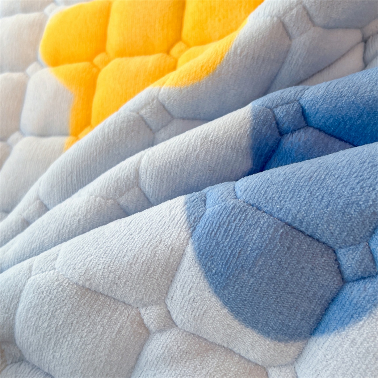 91家纺网 家纺一手货源 找家纺 喜居 2025新款印花牛奶绒夹棉床褥垫床垫子褥子 幸运星