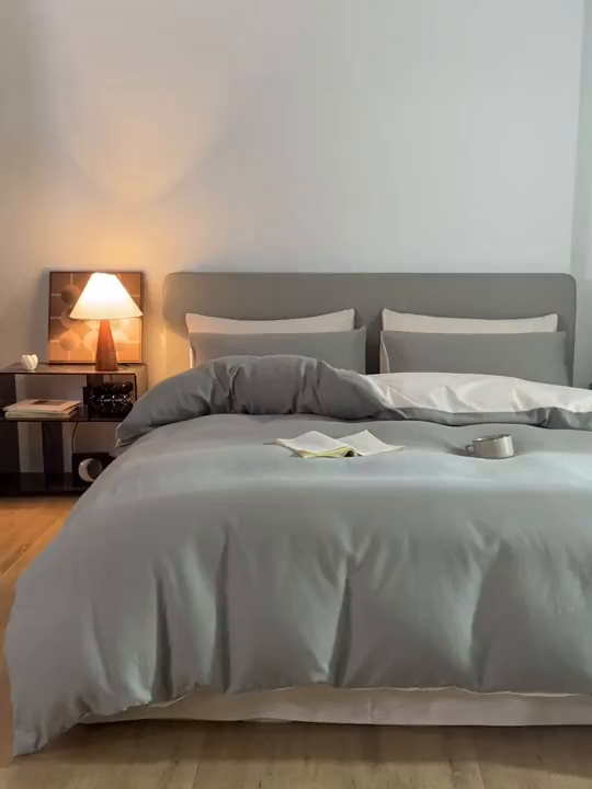 91家纺网 家纺一手货源 找家纺 慕尚家纺 2025新款100s全棉提花磨毛四件套 松露青+舒芙蕾白