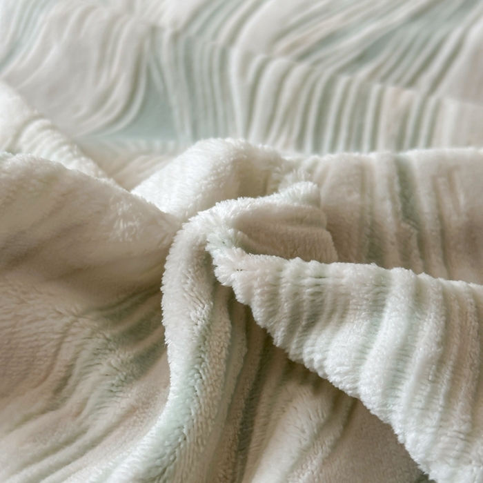 91家纺网 家纺一手货源 找家纺 （总）金牛座家纺 2025新款立体雕花牛奶绒双拼角轻奢四件套-印象和叶影（最低售价不得低于178）