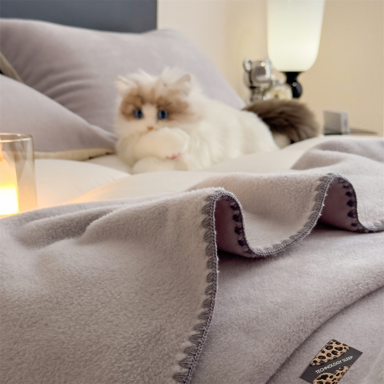 91家纺网 家纺一手货源 找家纺 丝幔家纺 2025新款A类羊棉绒原创设计毛毯系列 银灰