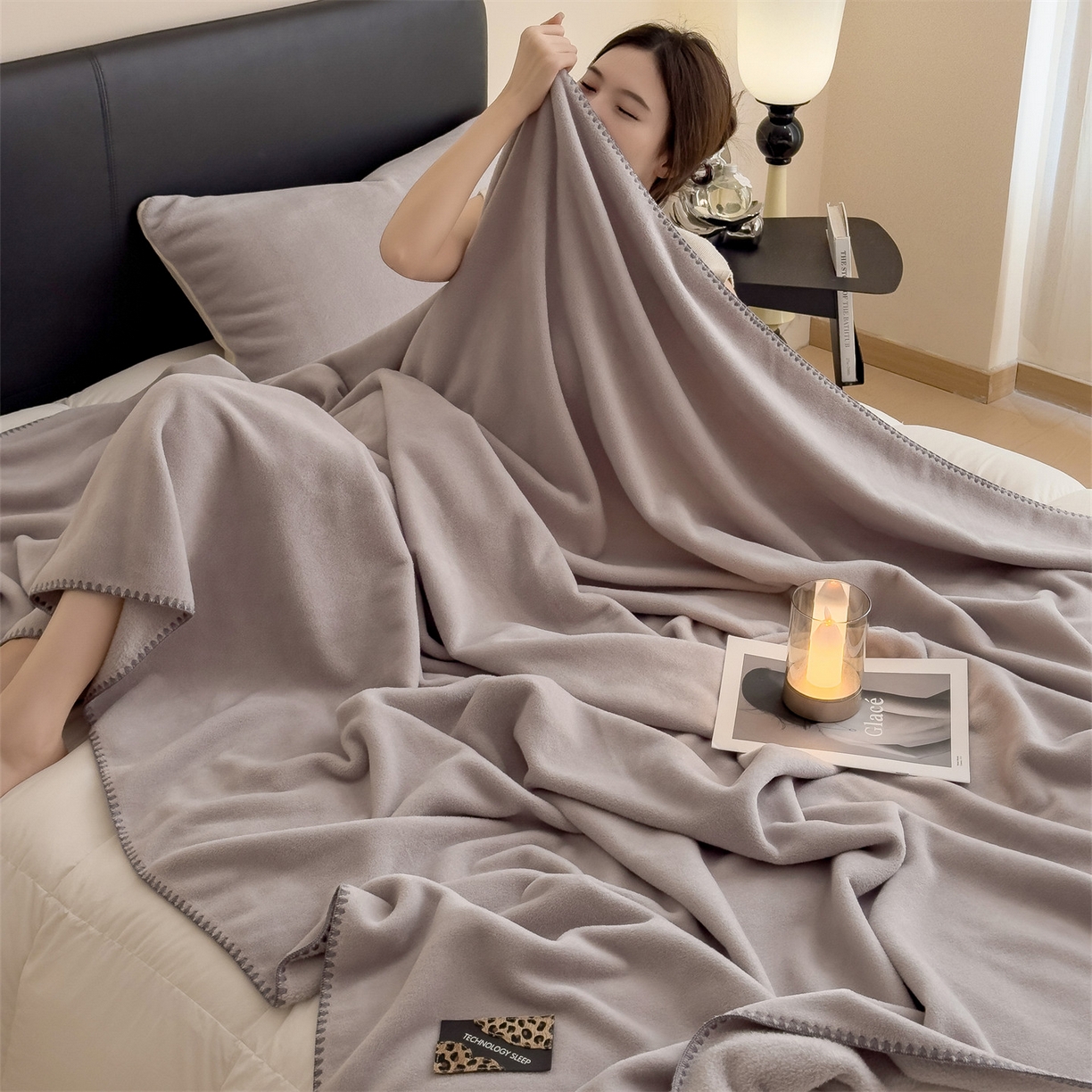 91家纺网 家纺一手货源 找家纺 丝幔家纺 2025新款A类羊棉绒原创设计毛毯系列 银灰