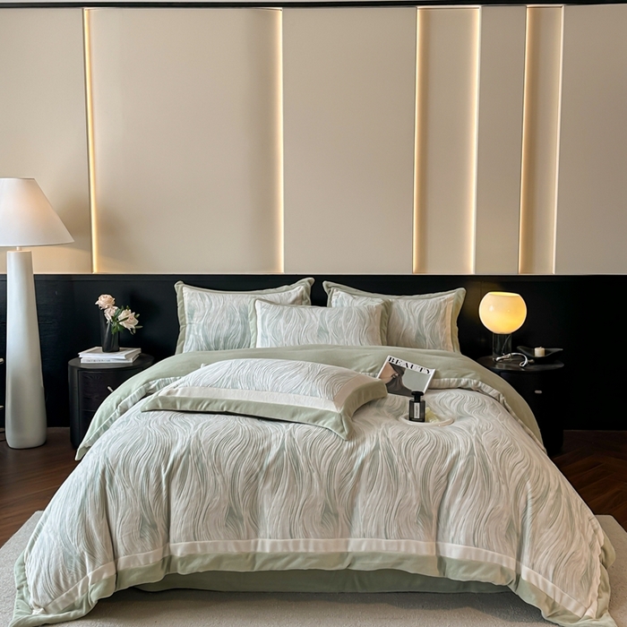 91家纺网 家纺一手货源 找家纺 金牛座家纺 2025新款立体雕花牛奶绒双拼角轻奢四件套-印象和叶影（最低售价不得低于178） 印象-浅绿