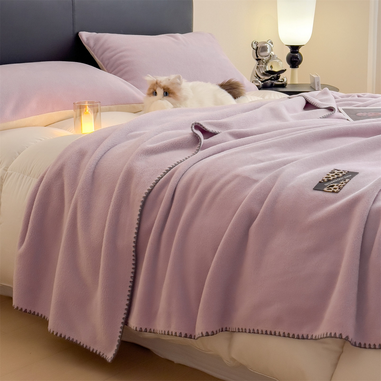 91家纺网 家纺一手货源 找家纺 丝幔家纺 2025新款A类羊棉绒原创设计毛毯系列 月光紫