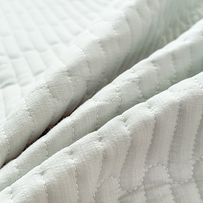 91家纺网 家纺一手货源 找家纺 鼎丰家纺 2025新款皱皱纱床裙-蜜恋系列 嫩绿