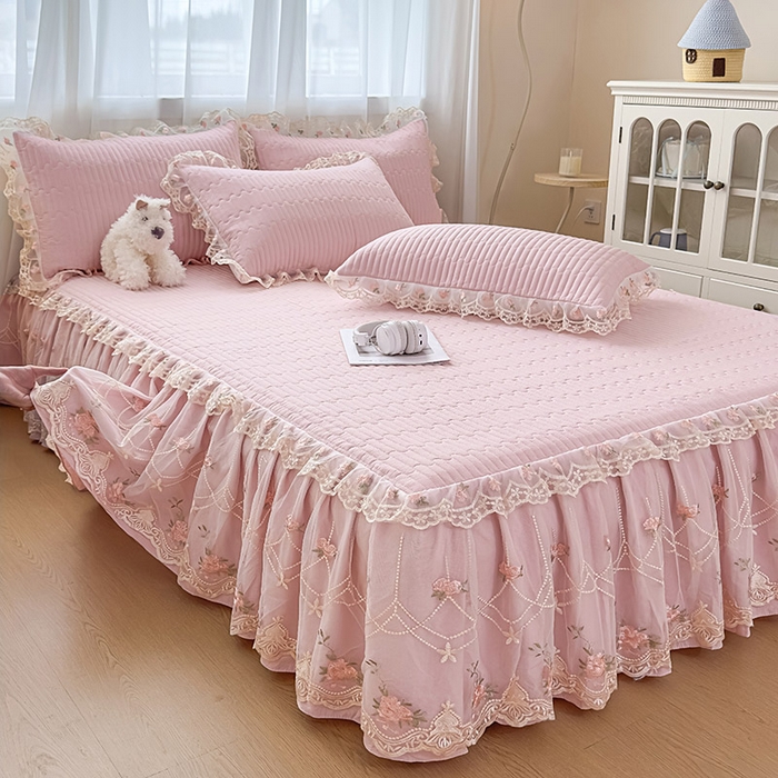 91家纺网 家纺一手货源 找家纺 鼎丰家纺 2025新款皱皱纱床裙-蜜恋系列 樱花粉