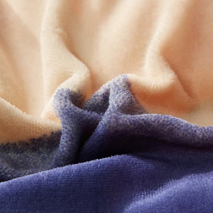 91家纺网 家纺一手货源 找家纺 宝薇 2025新款双面牛奶绒大版卡通印花四件套 萌宠狗