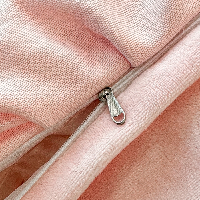 91家纺网 家纺一手货源 找家纺 畅畅家纺 2025新款冬季高端轻奢牛奶绒刺绣花边床单床笠保暖四件套 挚爱-樱花粉