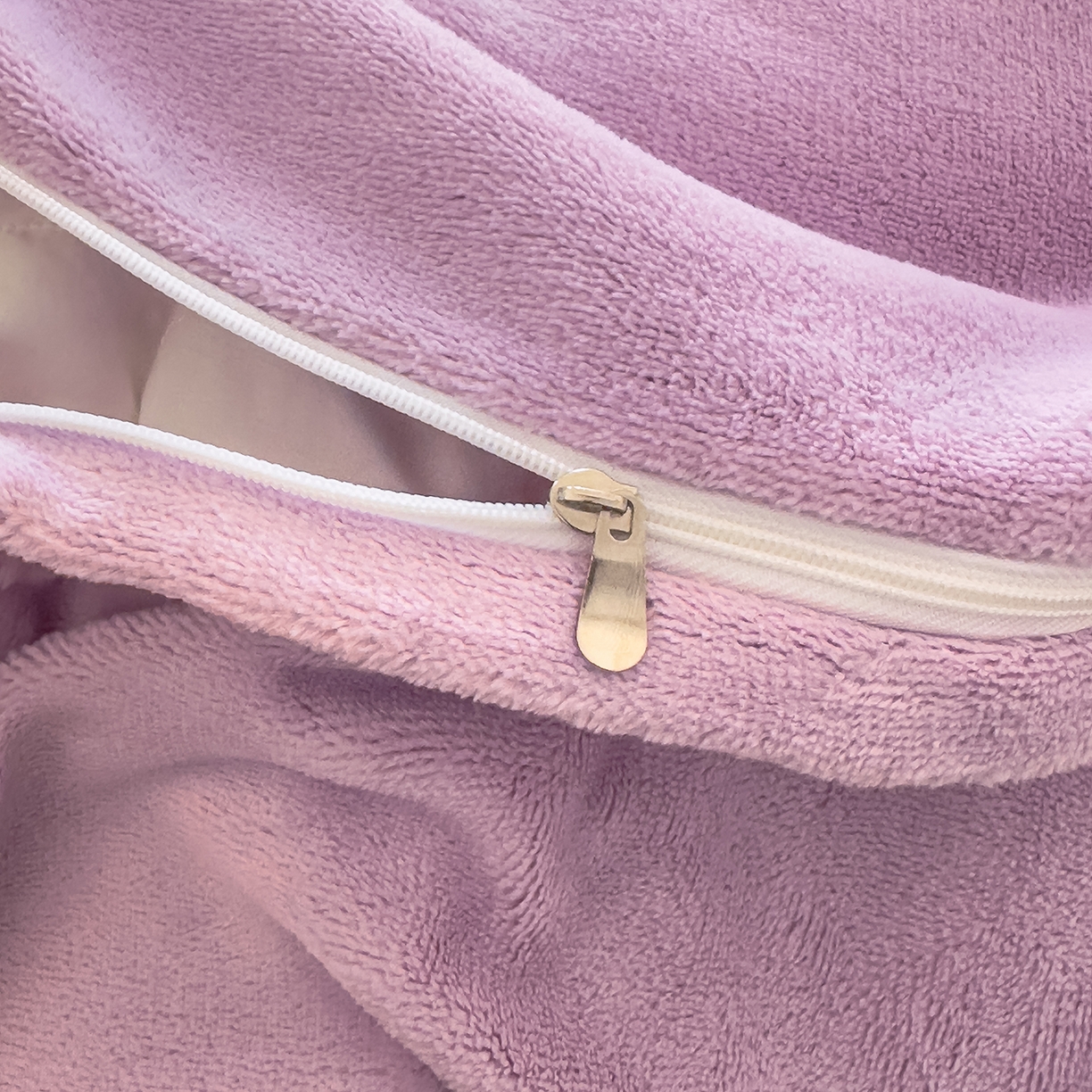 91家纺网 家纺一手货源 找家纺 悦织湾家纺 2025新款9斤重牛奶绒四件套纯色贴布绣人件富贵系列240克重高密保暖轻奢时尚床上用品4件套 人间富贵-丁香紫