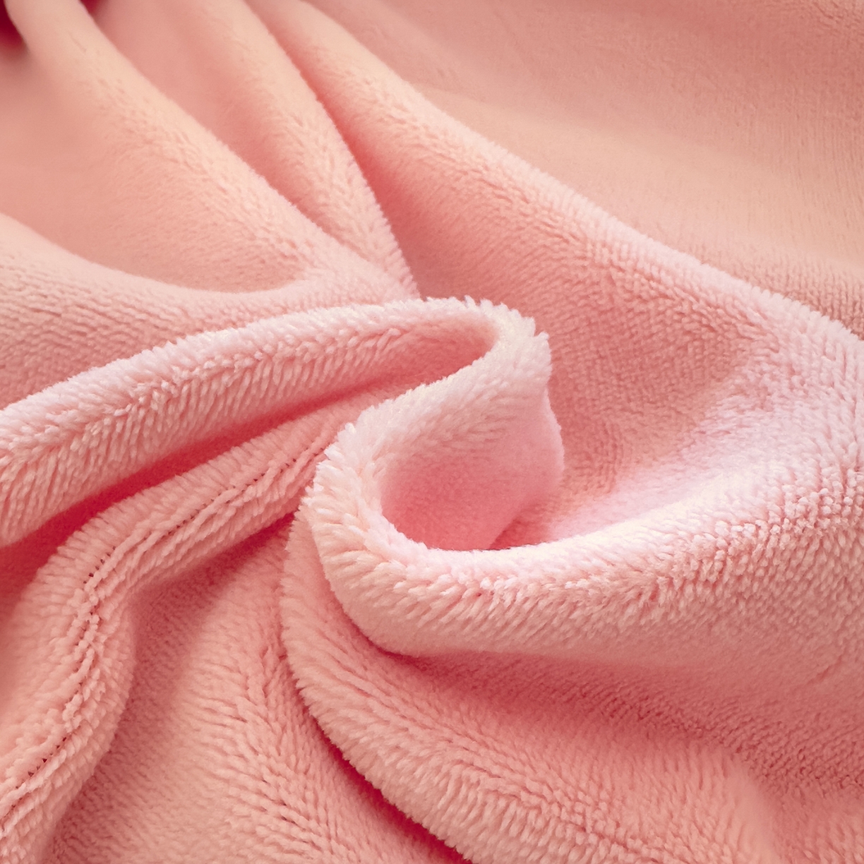 91家纺网 家纺一手货源 找家纺 悦织湾家纺 2025新款9斤重牛奶绒四件套纯色贴布绣人件富贵系列240克重高密保暖轻奢时尚床上用品4件套 人间富贵-少女粉