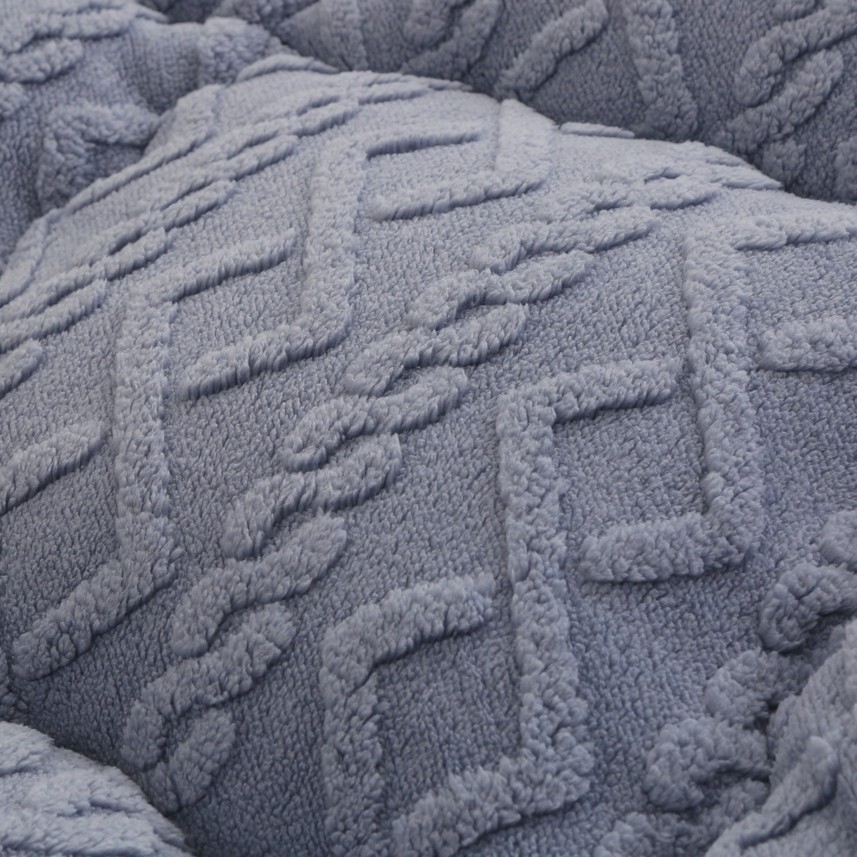 91家纺网 家纺一手货源 找家纺 承柔家纺 2025新款牛奶绒塔芙绒床垫 灰色