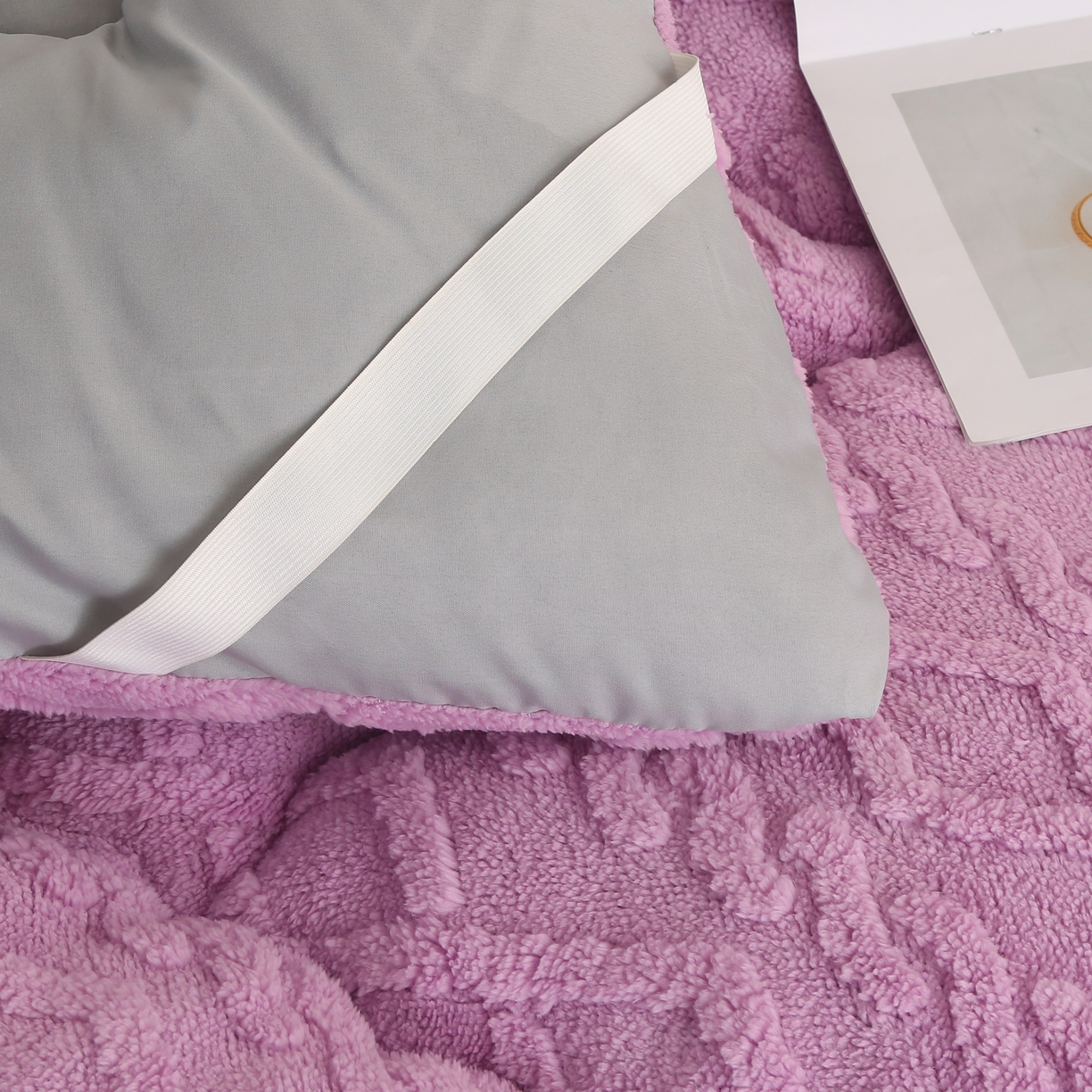 91家纺网 家纺一手货源 找家纺 承柔家纺 2025新款牛奶绒塔芙绒床垫 粉色