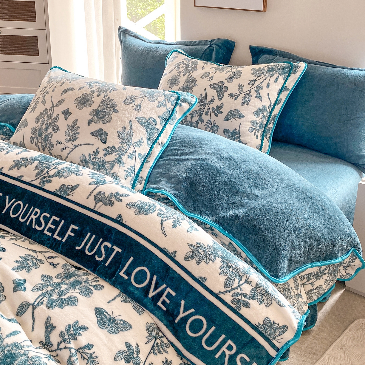 91家纺网 家纺一手货源 找家纺 （总）悦织湾家纺 2025新款牛奶绒印花四件套